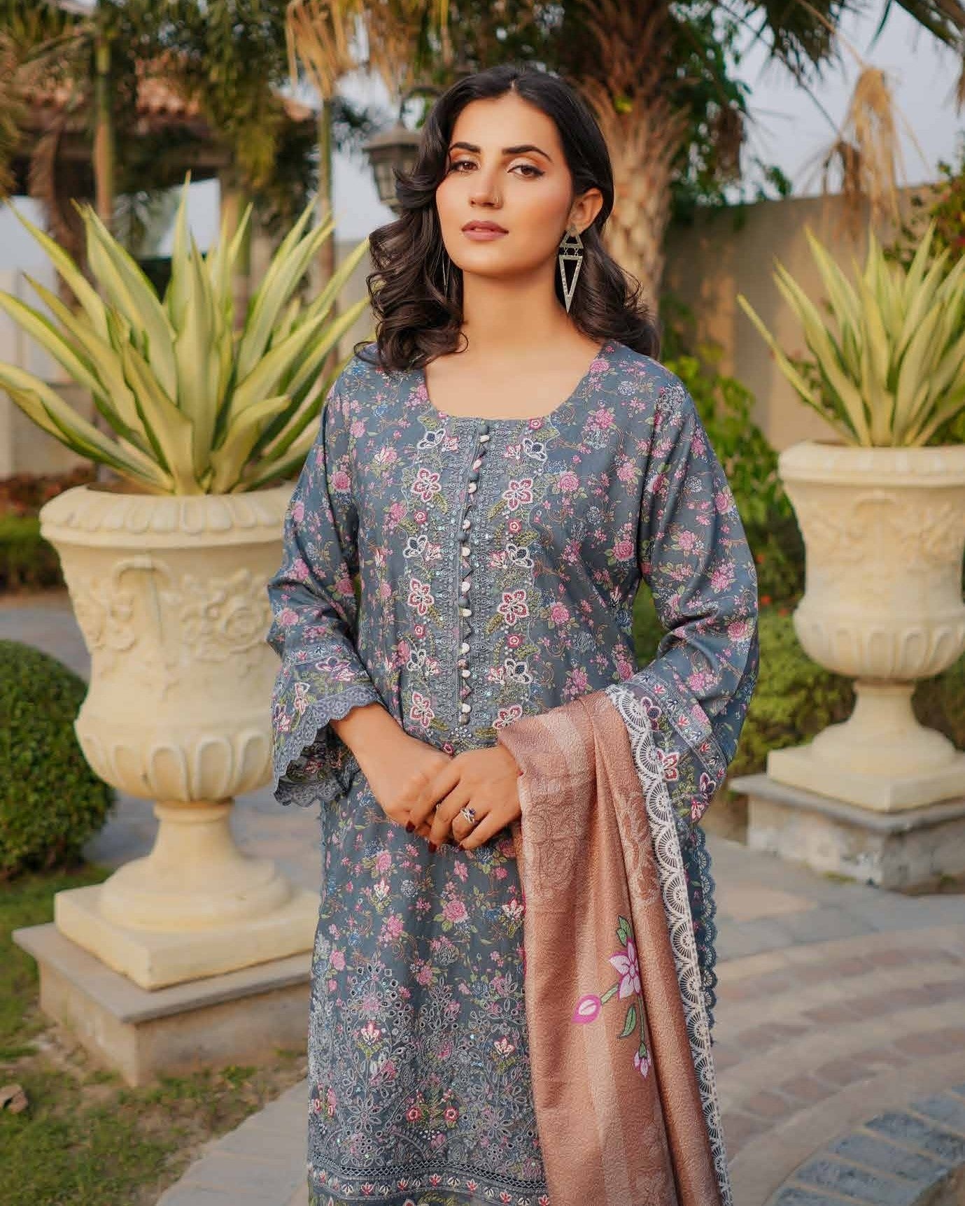 Munira Muam Dhanak 07 Grey