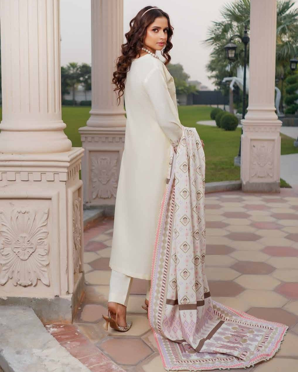 Noor-e-Munira Dhanak MSL 04 Cream