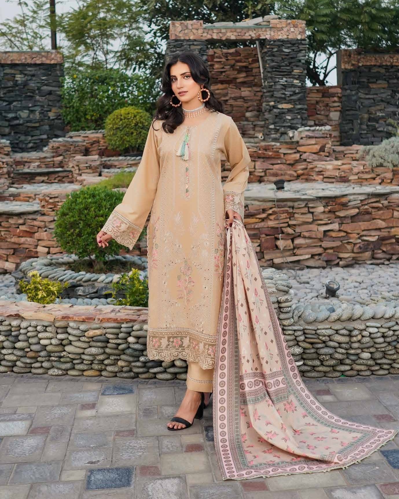 Noor-e-Munira Dhanak MSL 06 Skin