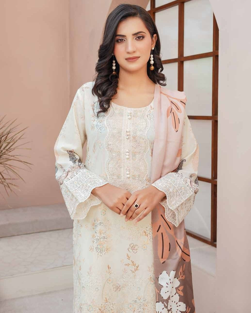 Munira Aaina Dhanak 01 Cream