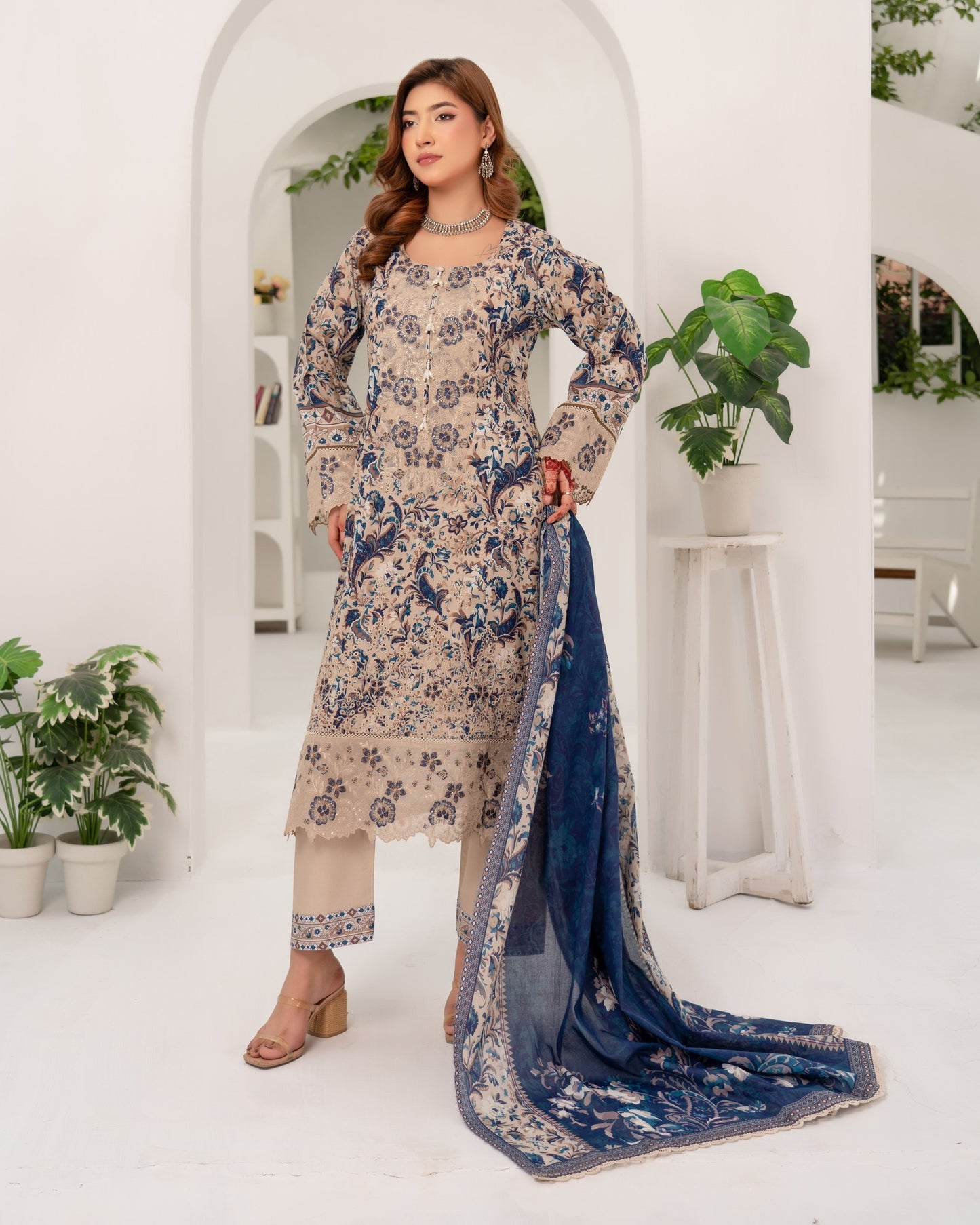 Munira Manzil Lawn 01 Grey