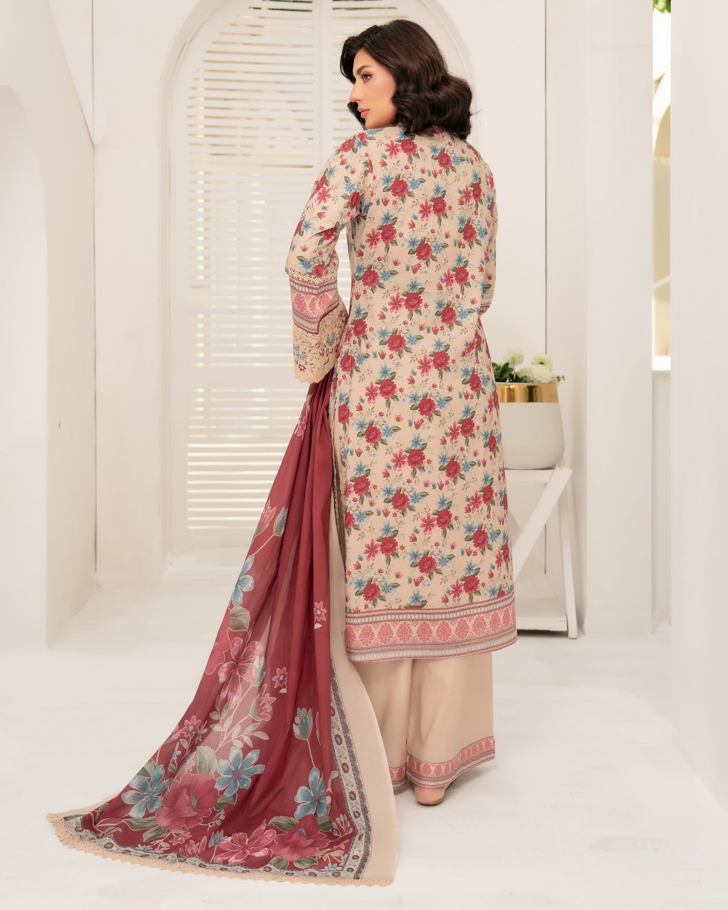 Munira Manzil Lawn 07 Skin