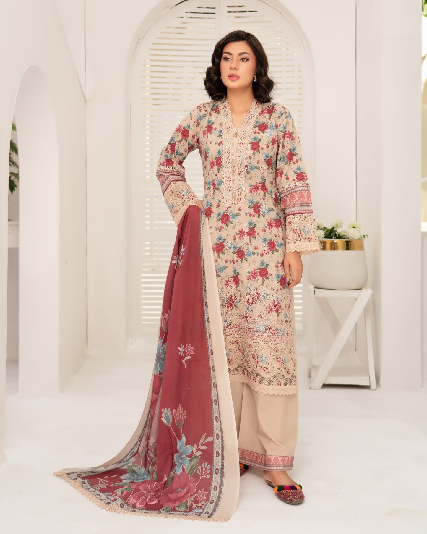 Munira Manzil Lawn 07 Skin