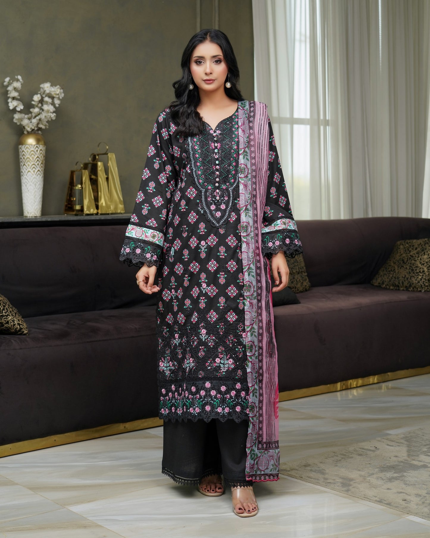 Munira Gulnar Lawn Shirt Black