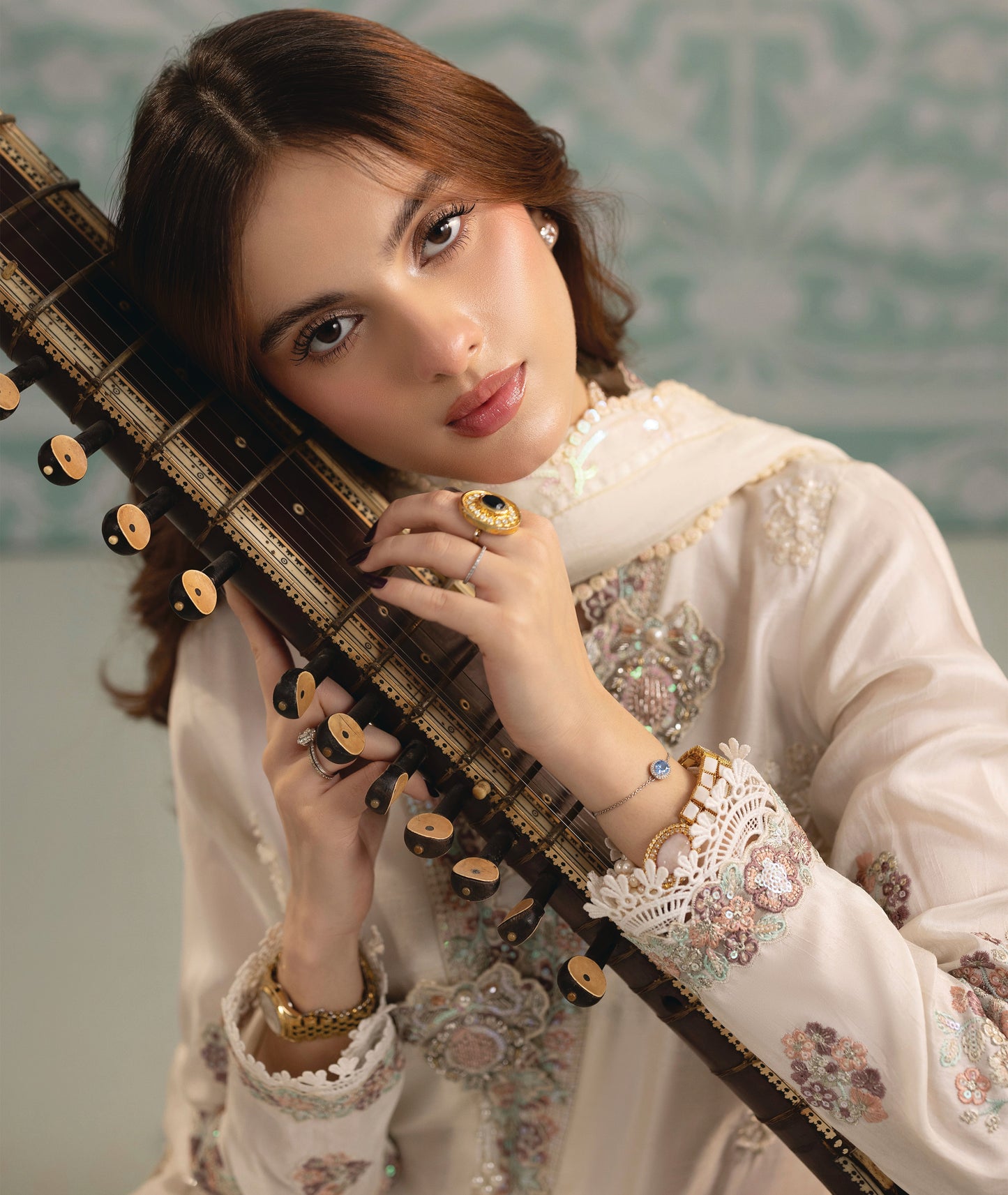 Zardozi ZR 2559 Pearl