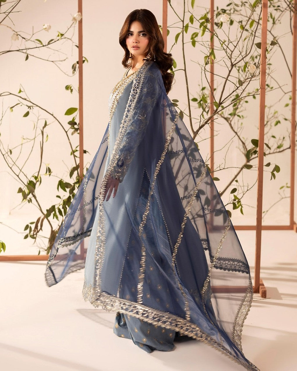 Zardozi ZR 2609 Ice Blue