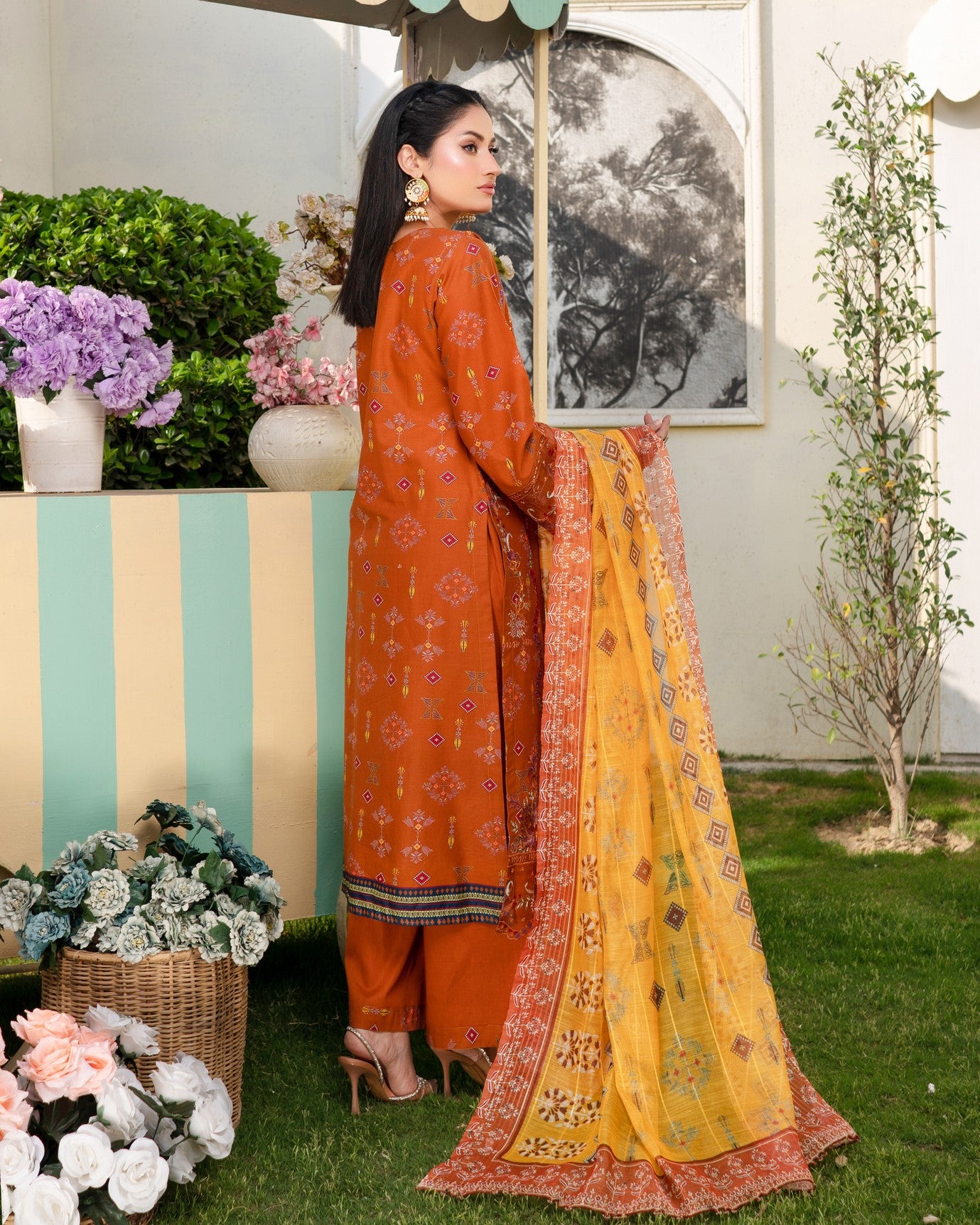 Munira Zareen MSL 01 Rust