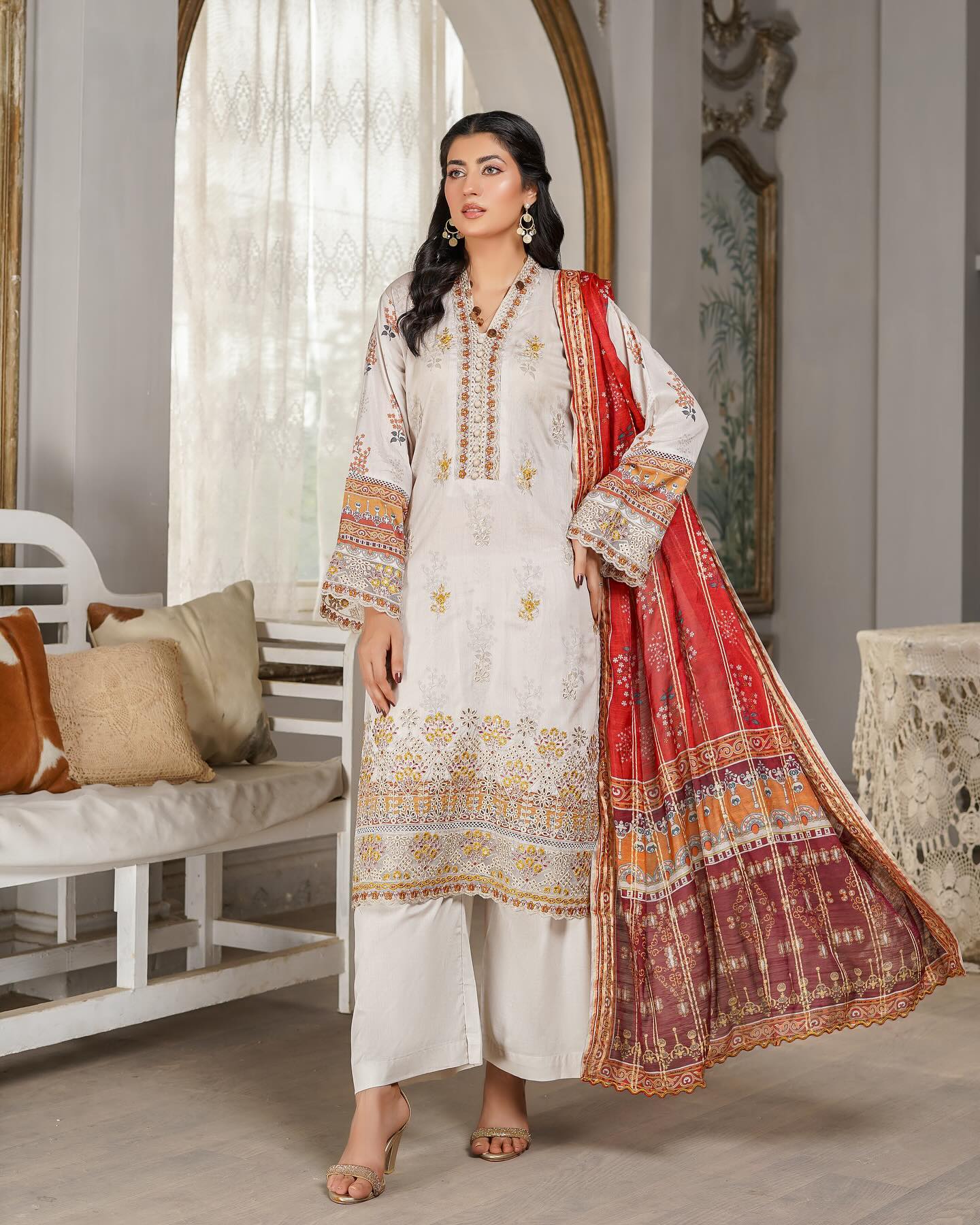 Munira August Embroidery Lawn MSL 05 Dusty Skin