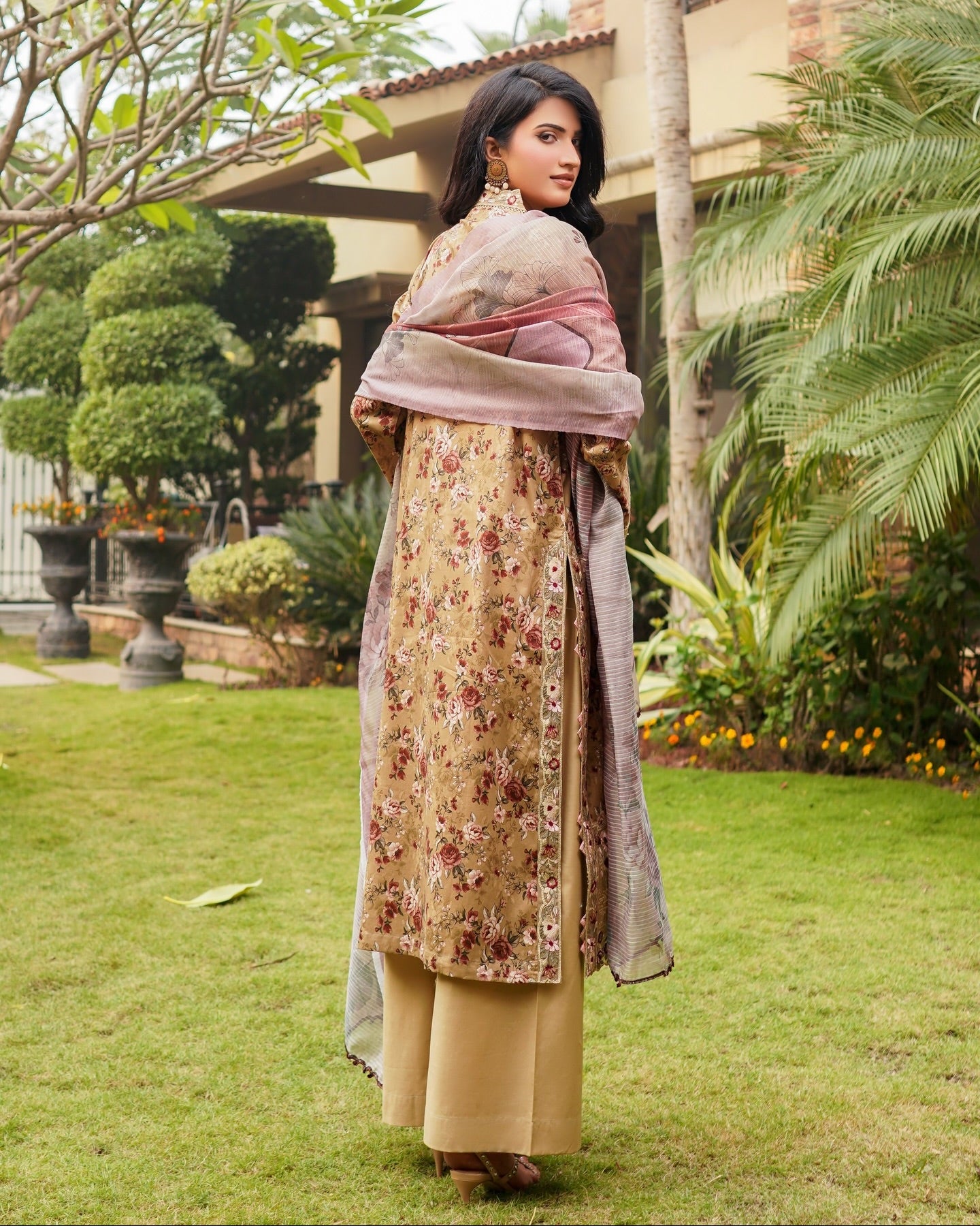 Munira Lyra MSL 02 Skin