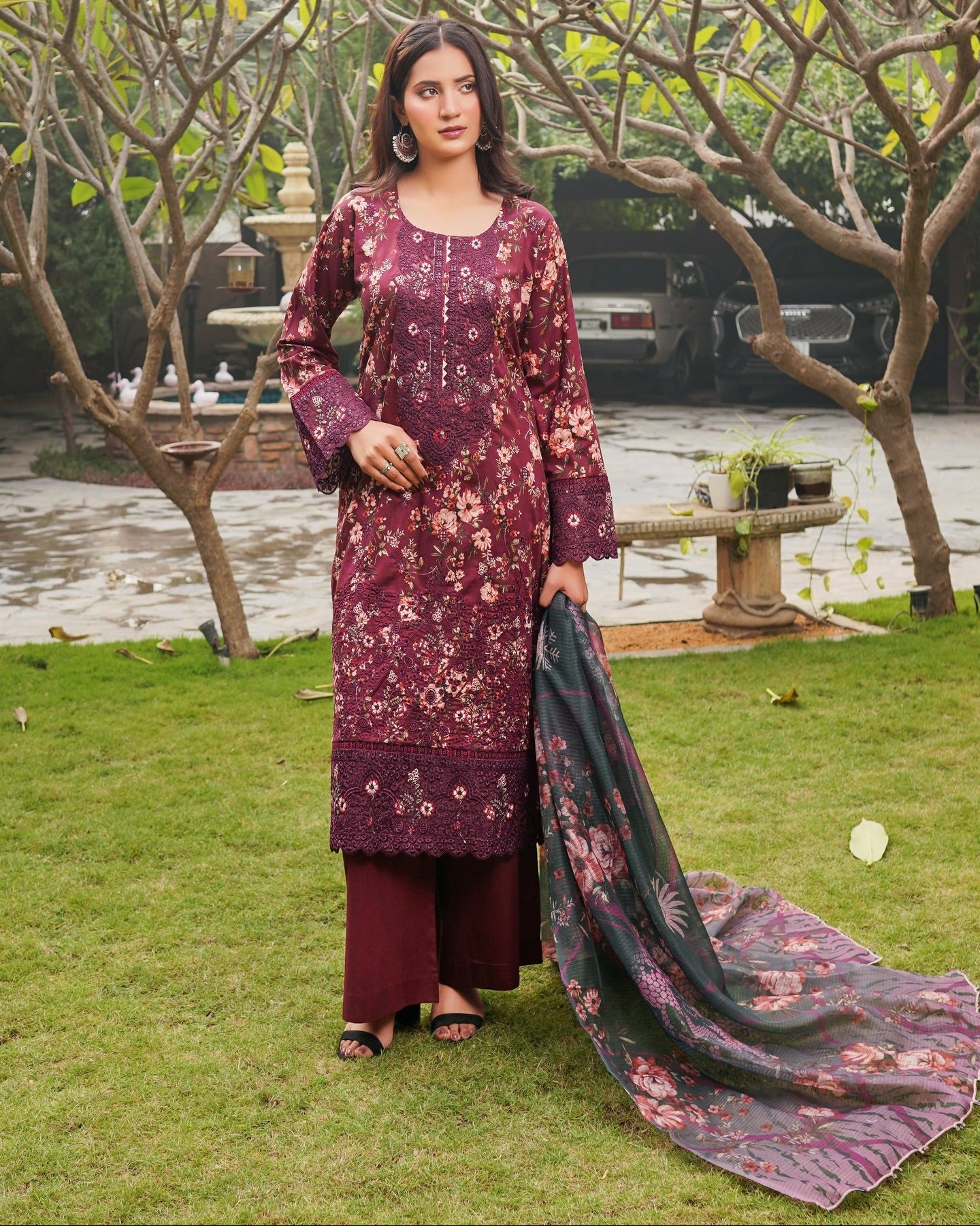Munira Lyra MSL 04 Wine Red