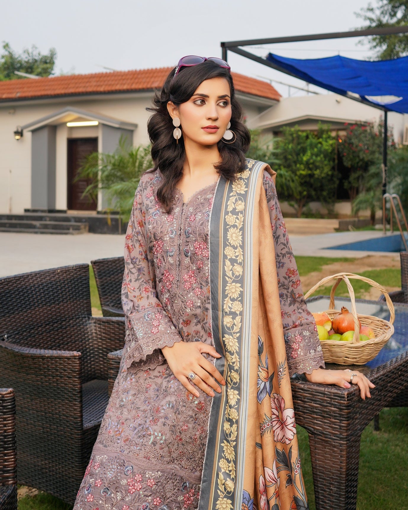 Munira Rangbahar Dhanak 04 Brown