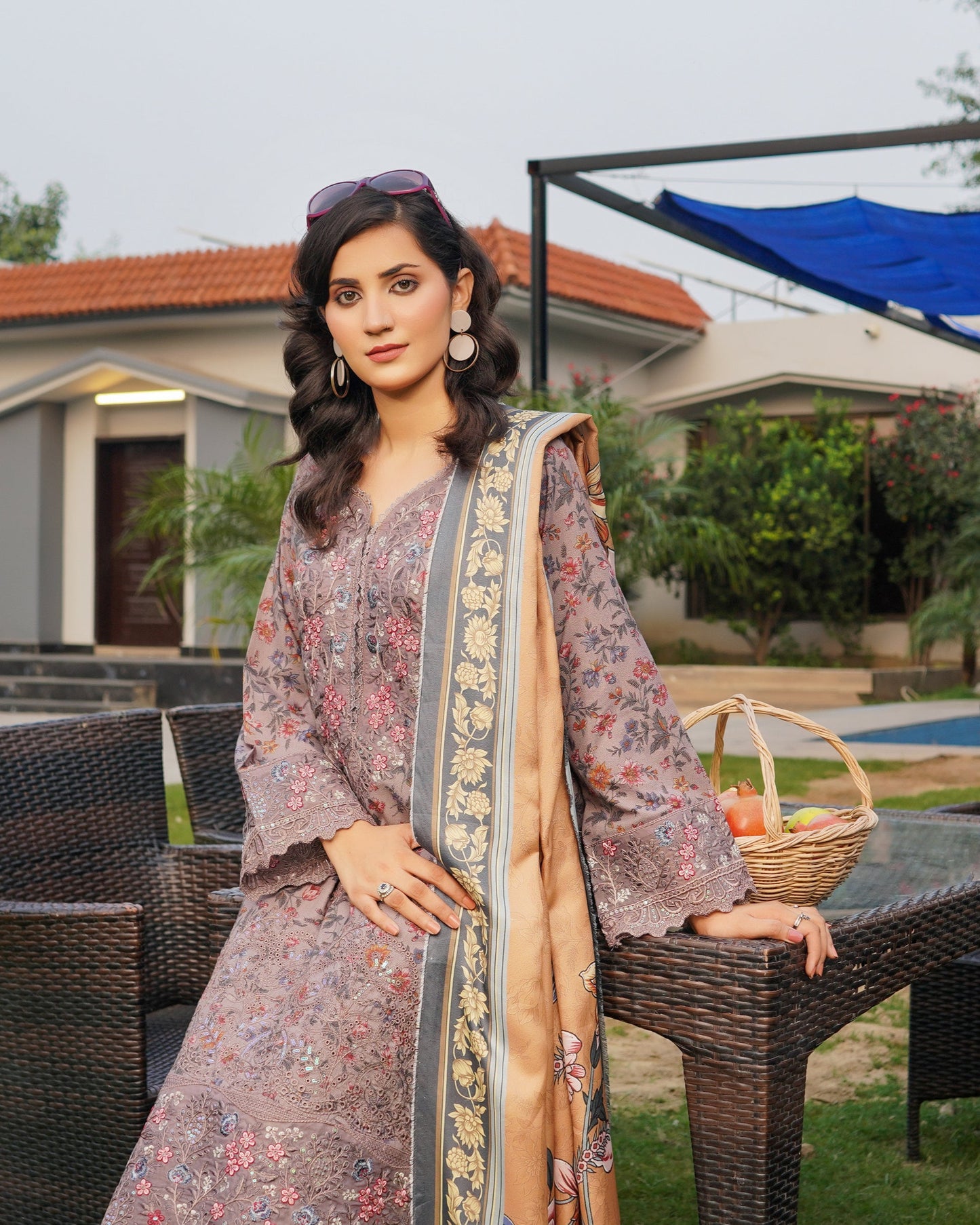 Munira Rangbahar Dhanak 04 Brown