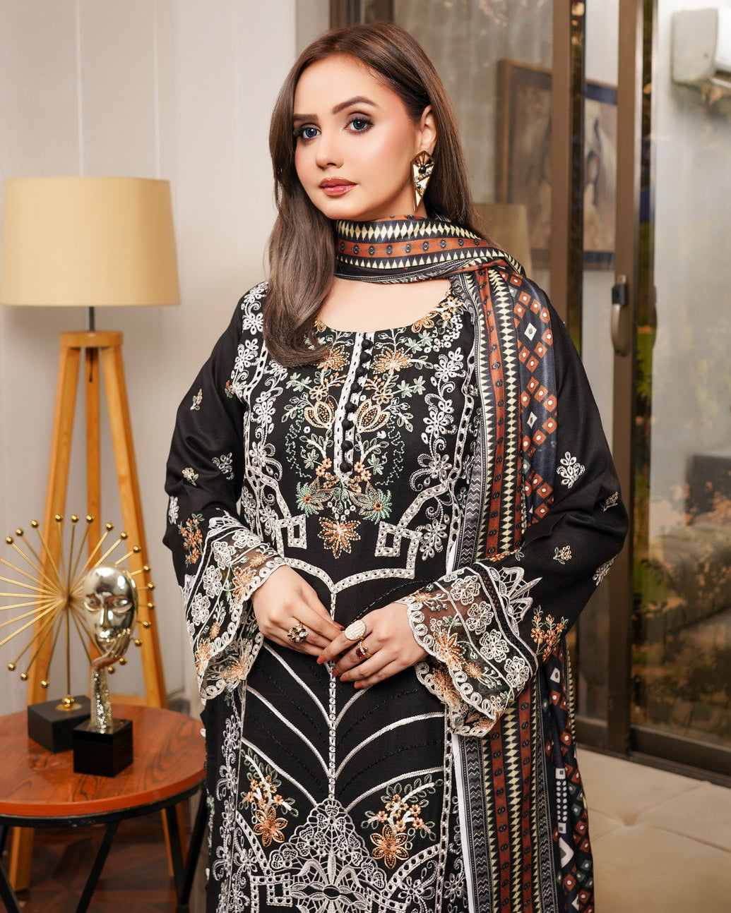 Munira Gul-E-Anwar Dhanak MSL 02 Black