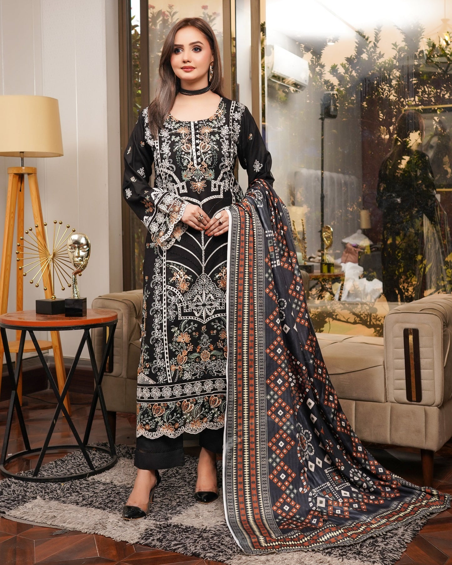 Munira Gul-E-Anwar Dhanak MSL 02 Black