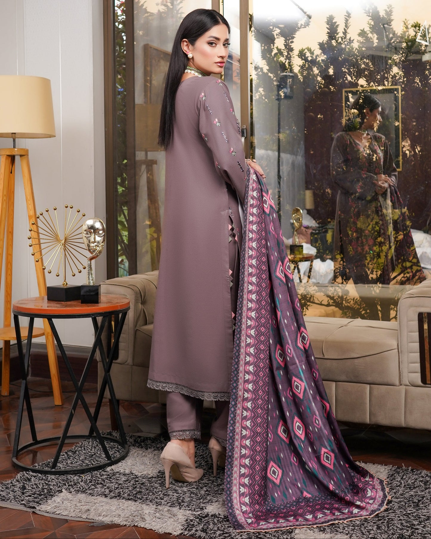 Munira Gul-E-Anwar Dhanak  MSL 01 Brown