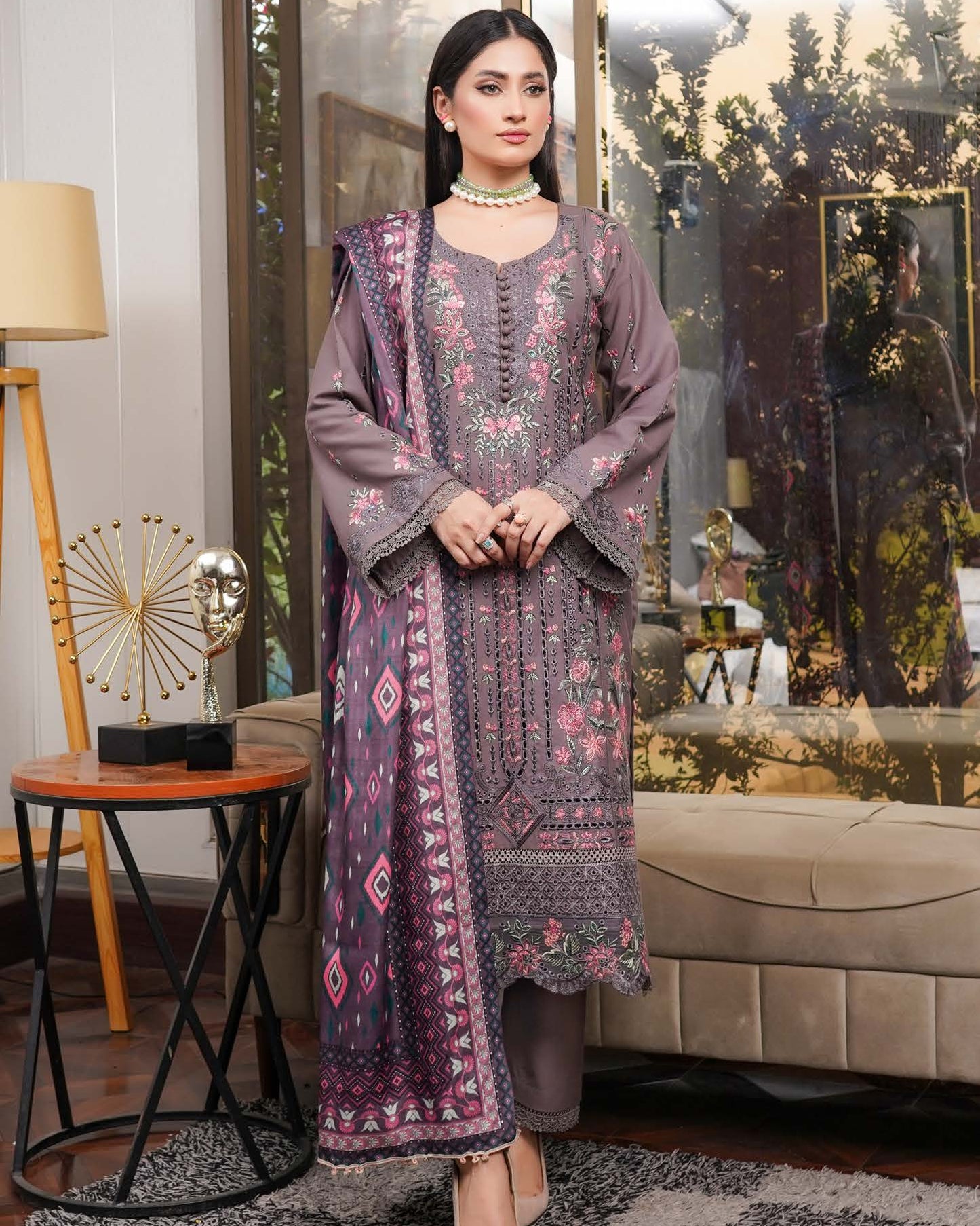 Munira Gul-E-Anwar Dhanak  MSL 01 Brown