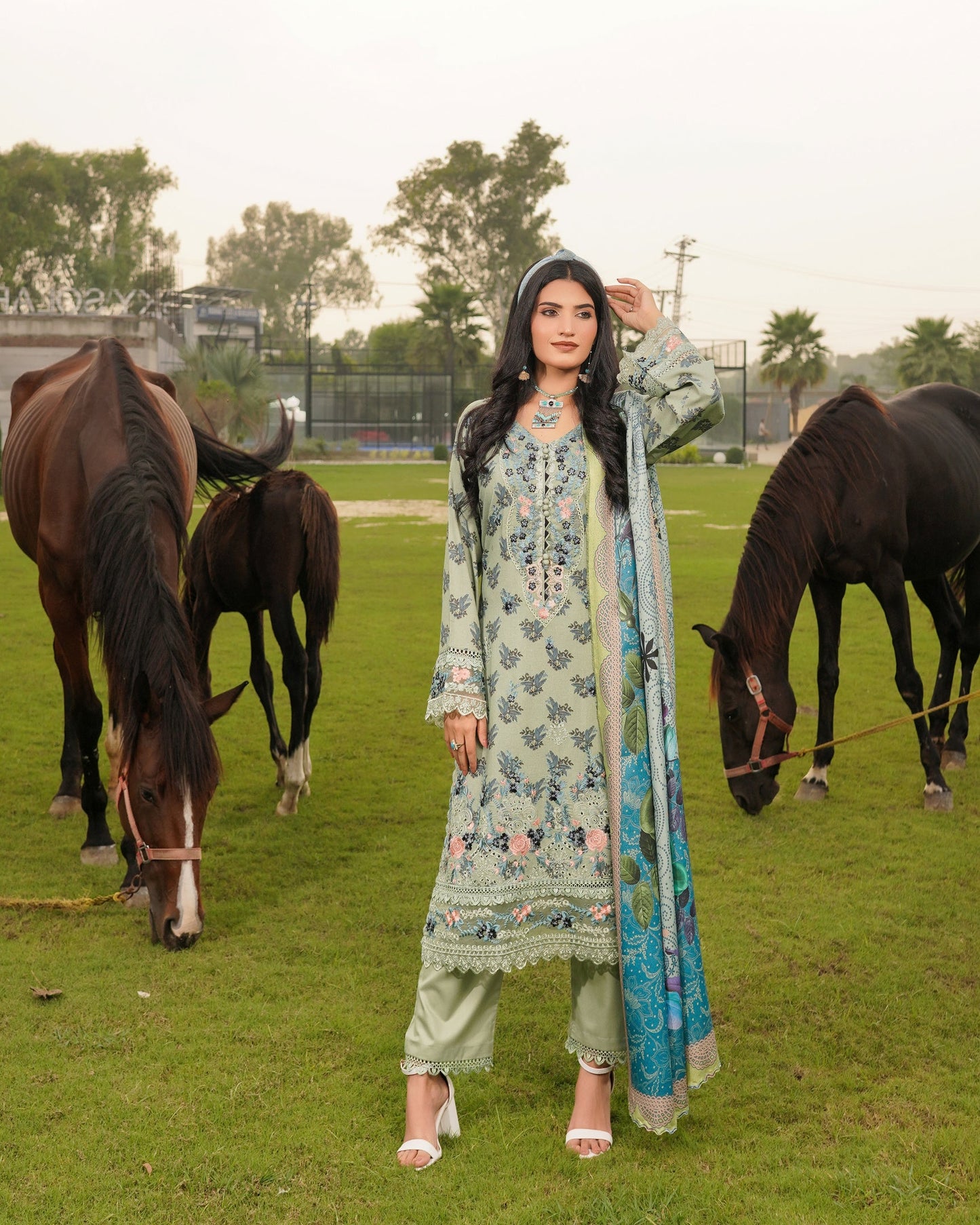 Munira Rangbahar Dhanak 01 Mint Sage