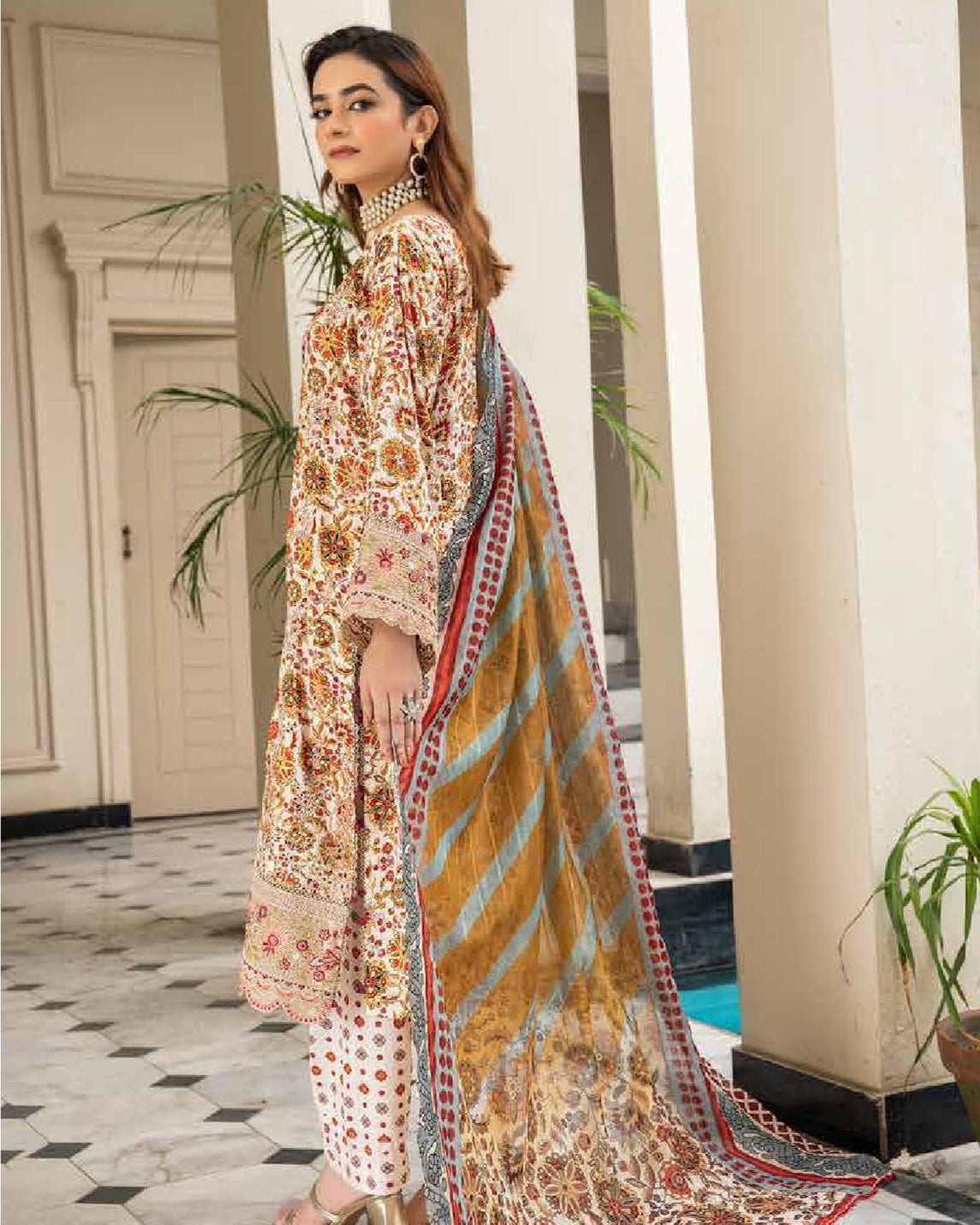 Munira Khazaan MSL 02 Floral White