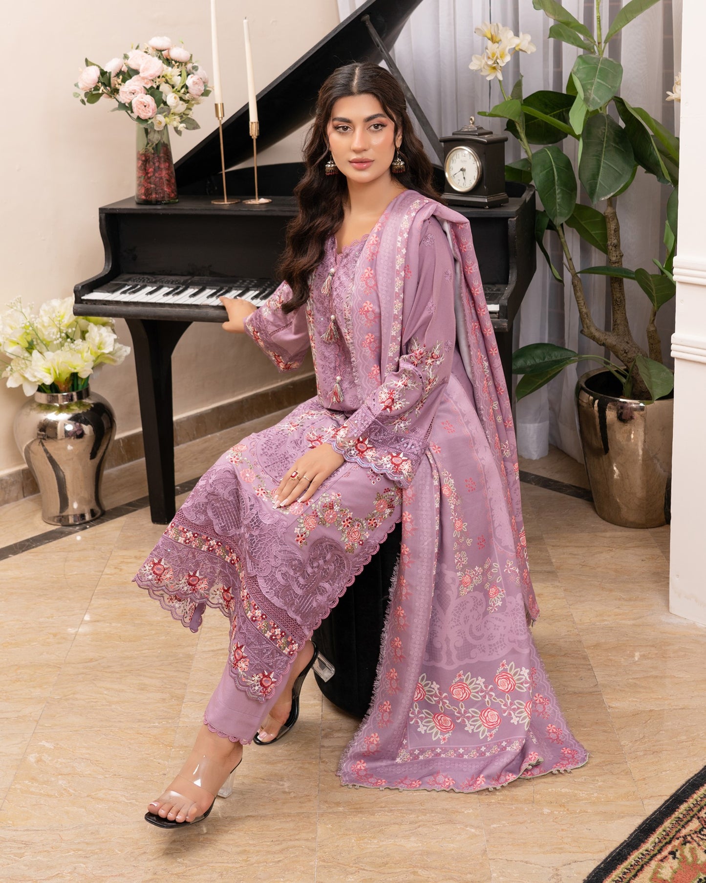 Munira Afreen Dhanak 05 Falsa
