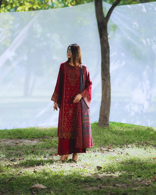 Warmth of November Dhanak Wine Red